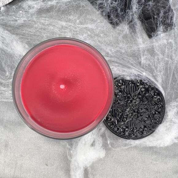Halloween 2025 Bath & Body Works Vampire Blood Single Wick Candle Embossed Lid - Picture 6 of 9